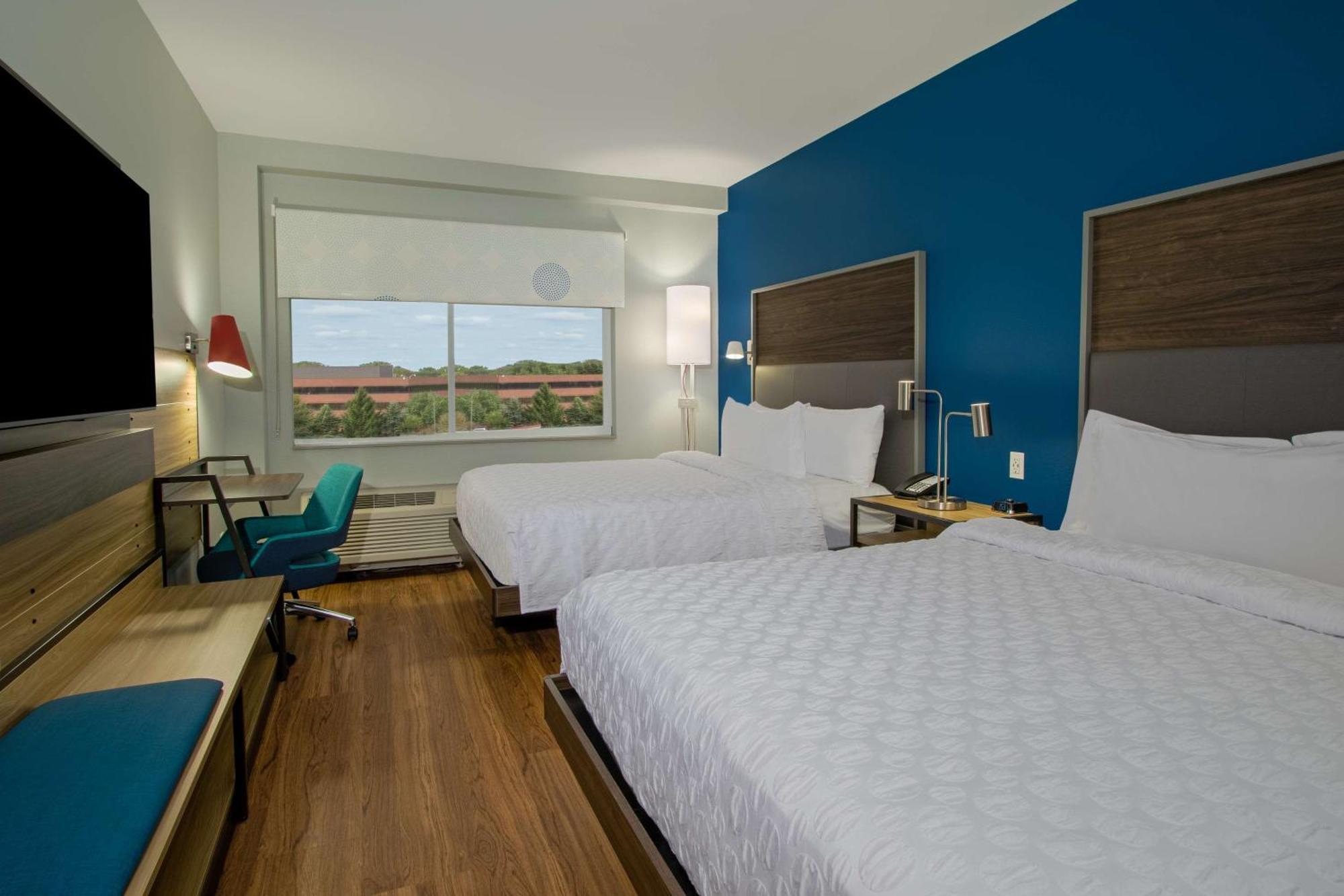 Tru By Hilton Airport Hotel 3*