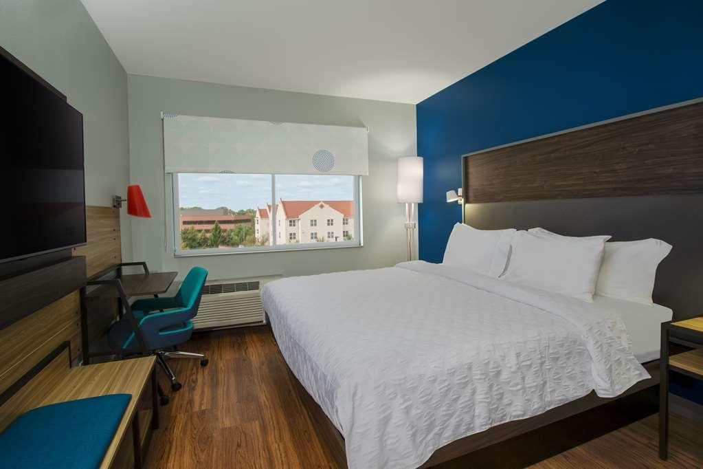 Tru By Hilton Airport Hotel 3*